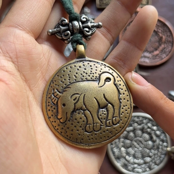 琉璃颈饰云*扬喜欢的朋友