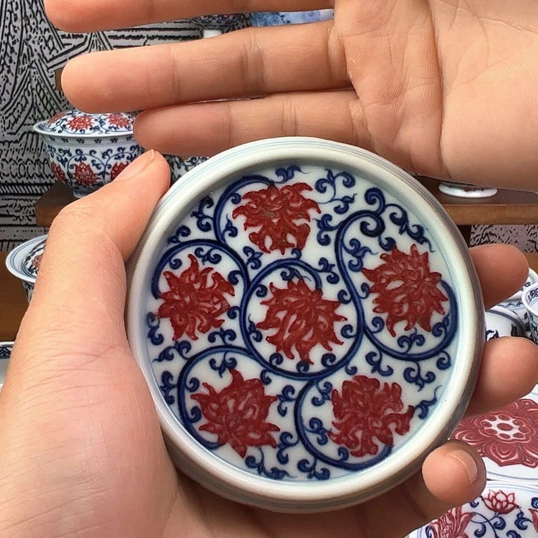摆件当代青花釉里红盖置