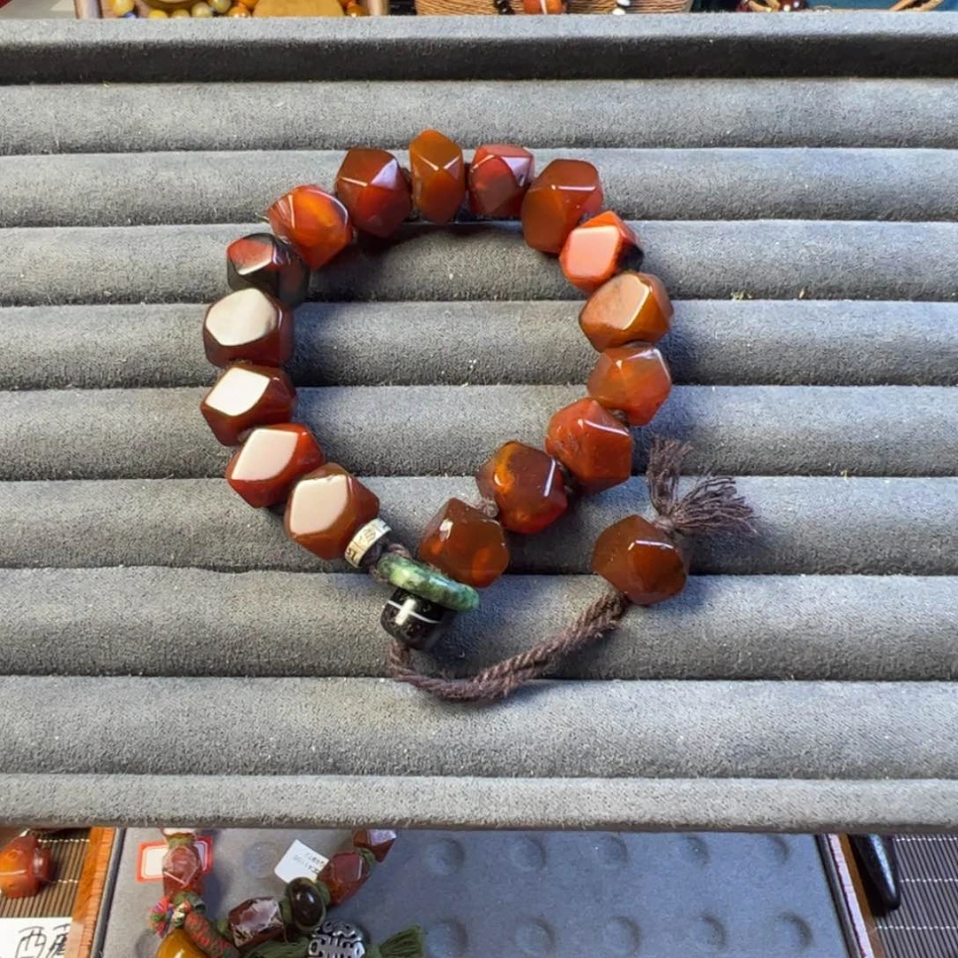 玛瑙/玉髓手串未镶嵌S****o