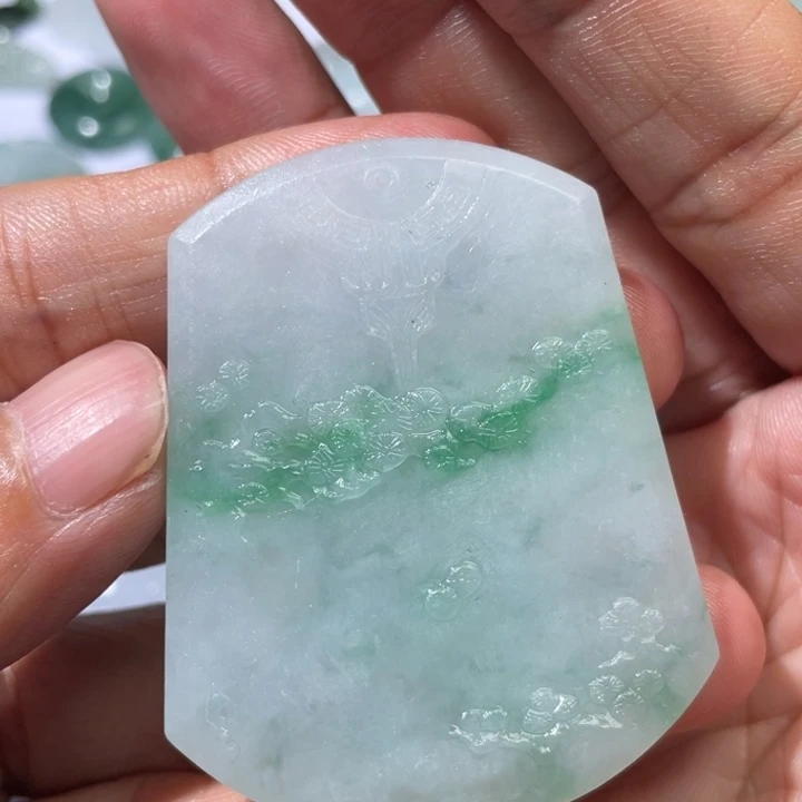 定制翡翠未镶嵌多