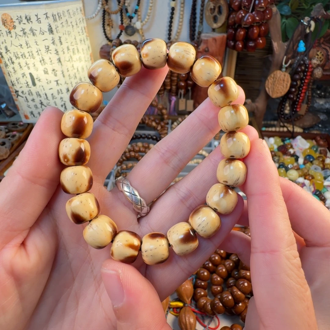 吊坠柏香籽/百香籽20