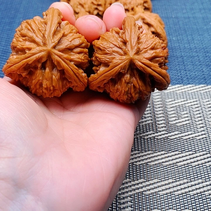 常***乐文玩核桃吊坠三棱