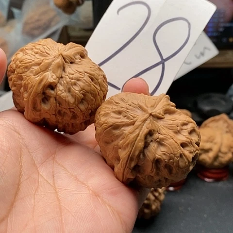 吊坠桃核48全品驴打滚