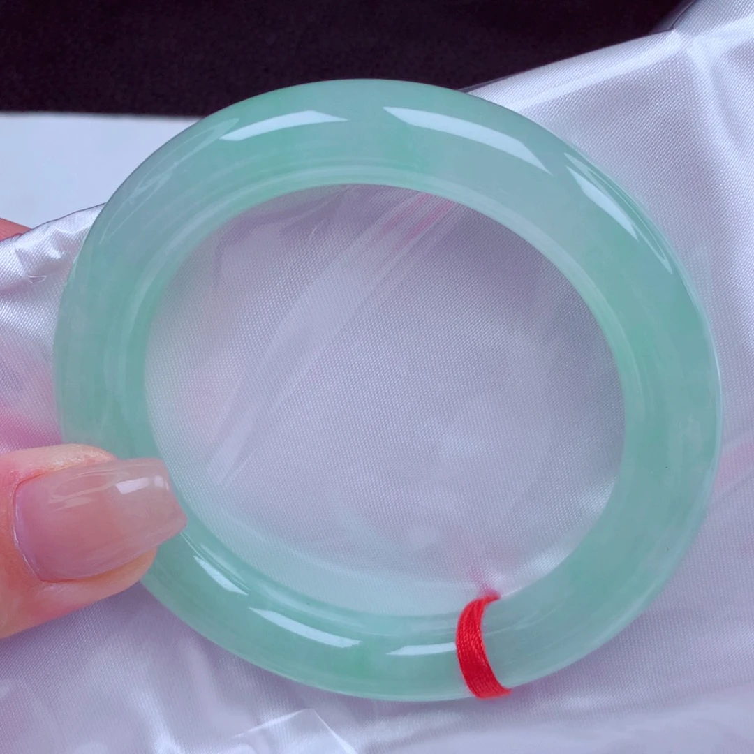 翡翠未镶嵌手镯手镯