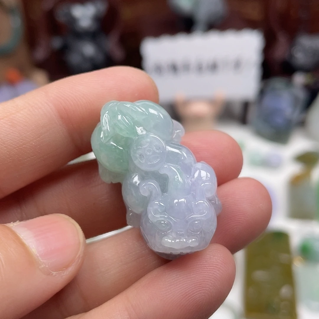 颈饰未镶嵌翡翠貔貅