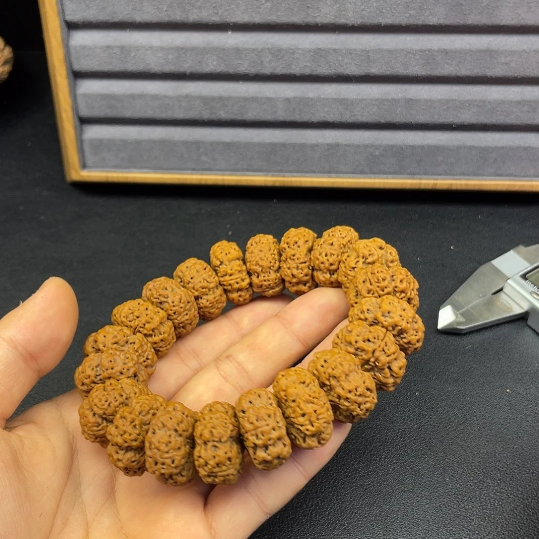 金刚菩提吊坠夹板23