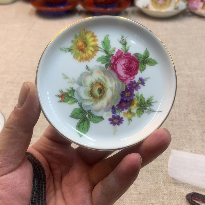 金瓷阁家的美丽瓷器