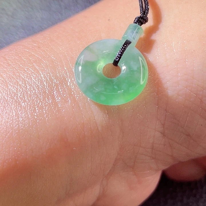 未镶嵌定制翡翠翡翠