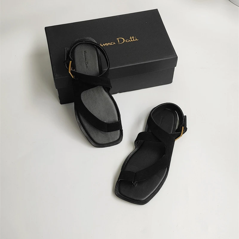 慕林娜 真皮一字扣罗马凉鞋女交叉平底夹脚外穿沙滩鞋0315