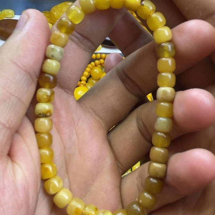 琥珀未镶嵌珠宝奇石