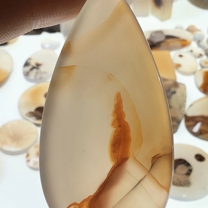 未镶嵌玛瑙/玉髓珠宝半成品