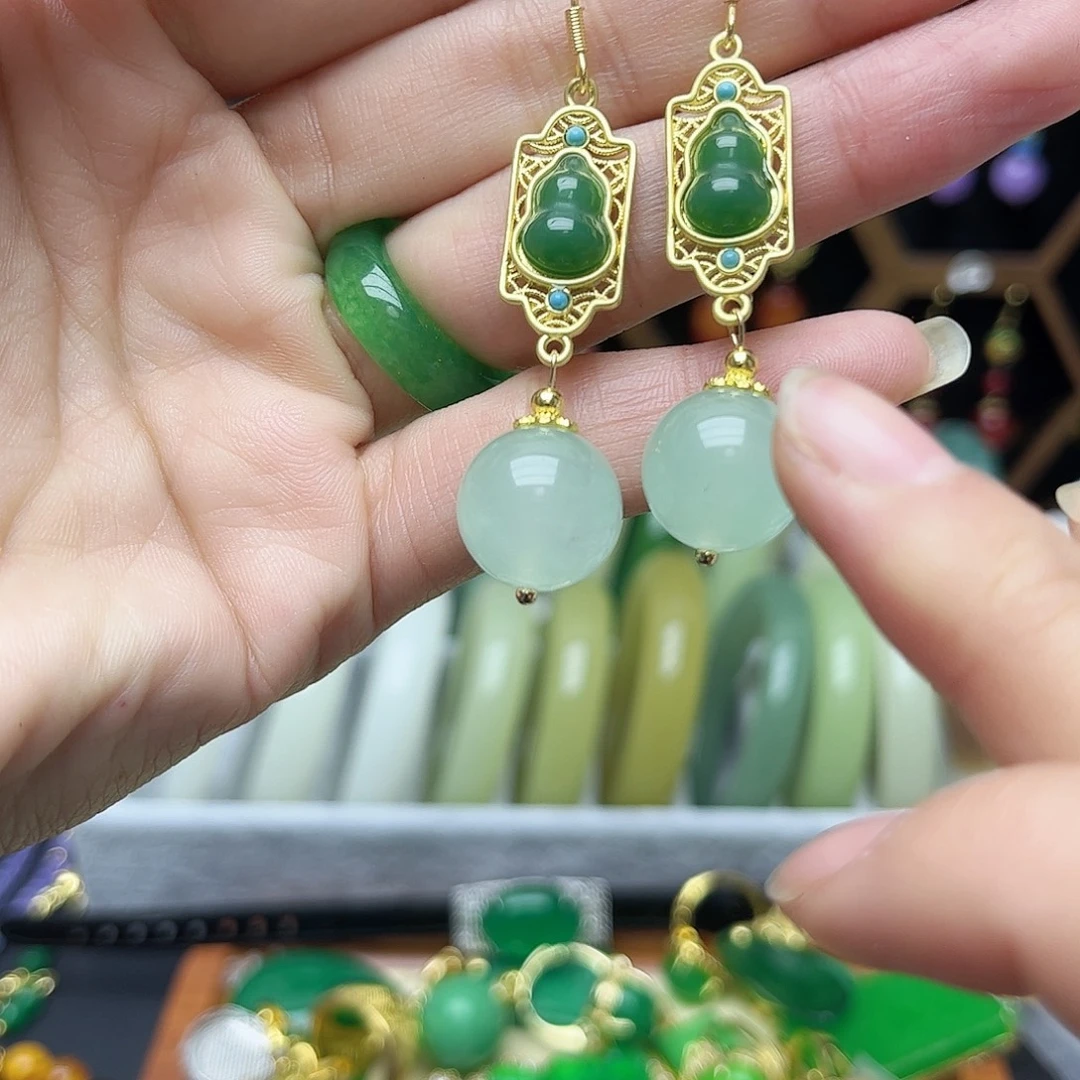 翡翠未镶嵌耳饰耳饰