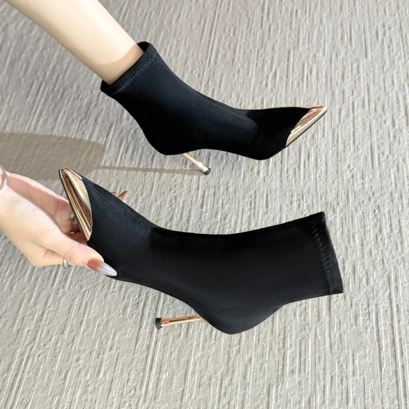 黑色弹力瘦瘦袜靴2025年新款中筒细跟尖头显瘦高跟短靴女秋冬裸靴