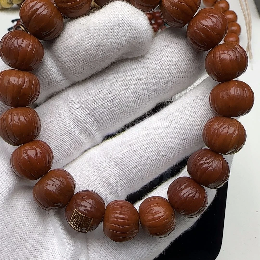 我****猴头核桃手串南瓜手串