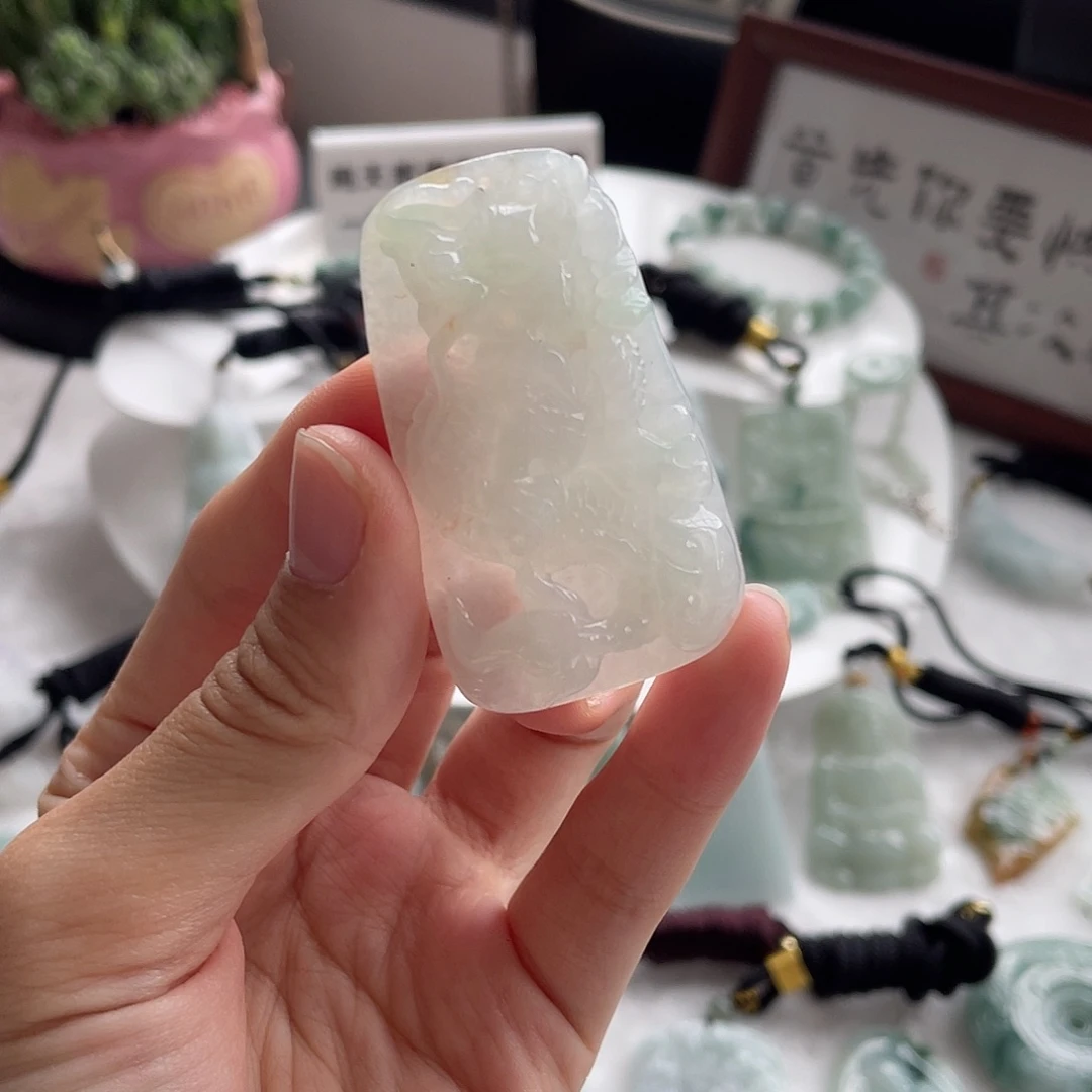 翡翠未镶嵌项圈翡翠