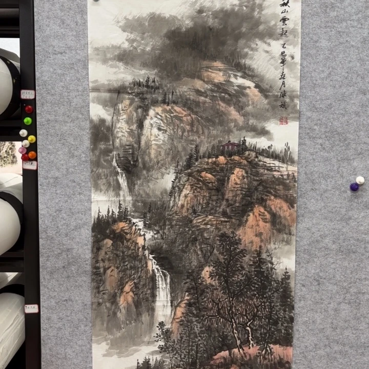 国画花鸟等图案为一体而