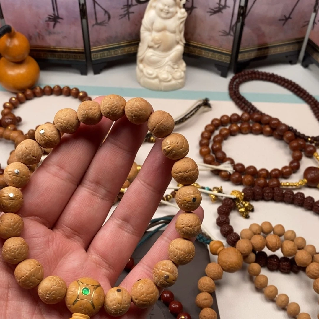 凤眼菩提吊坠。。。。。。。。。。。。