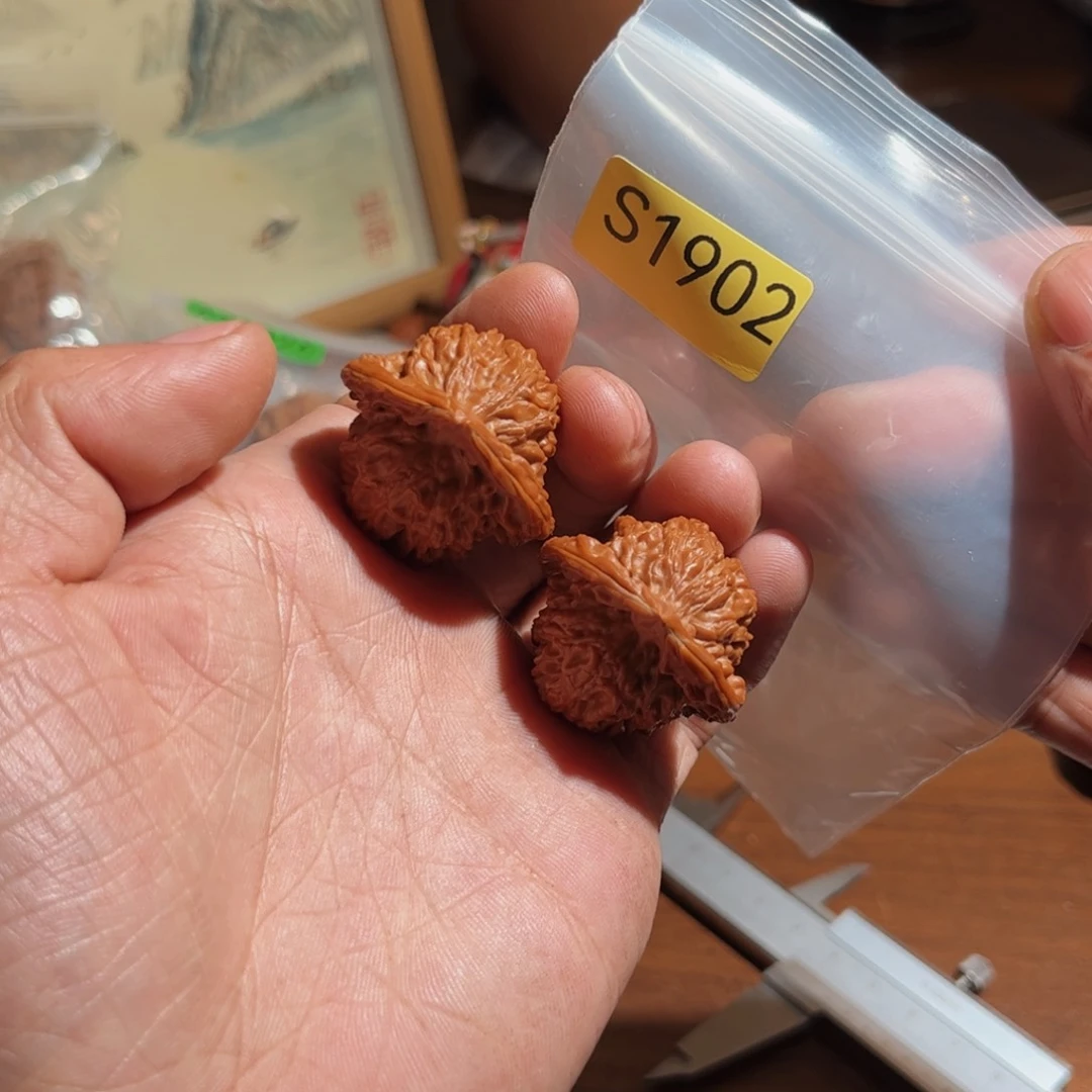 文玩核桃把件公子帽