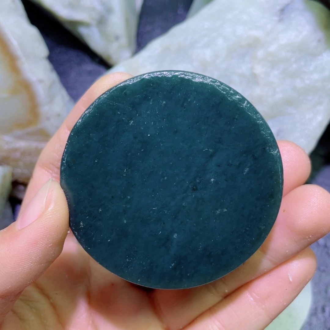 和田玉未镶嵌珠宝半成品