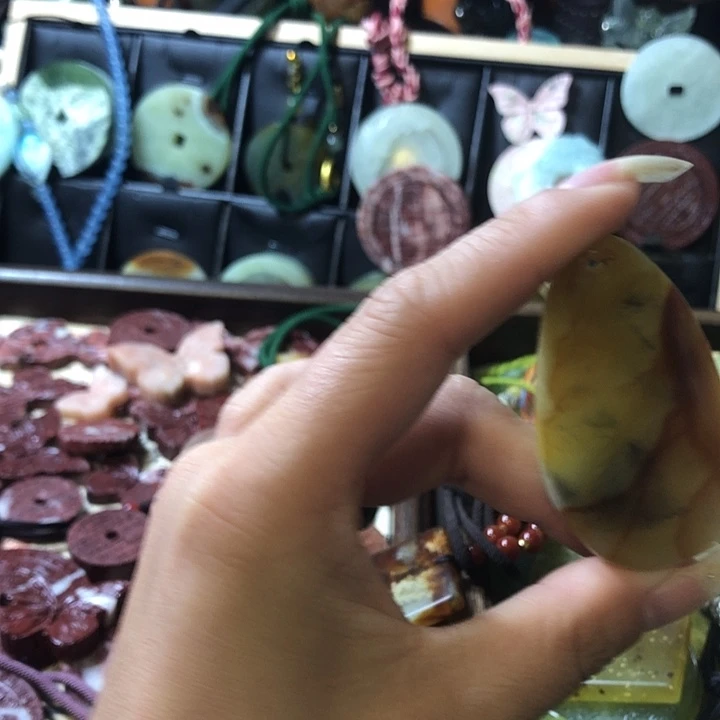 岫玉未镶嵌岫玉挂件