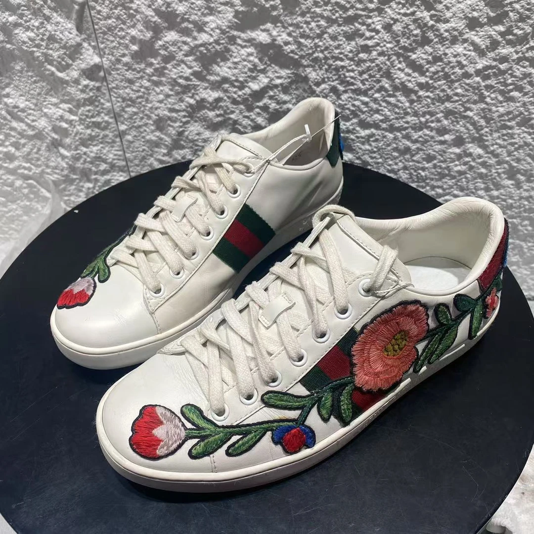 95新 GUCCI/古驰 37.5码/仔仔女鞋/ACE系列花卉板鞋 927
