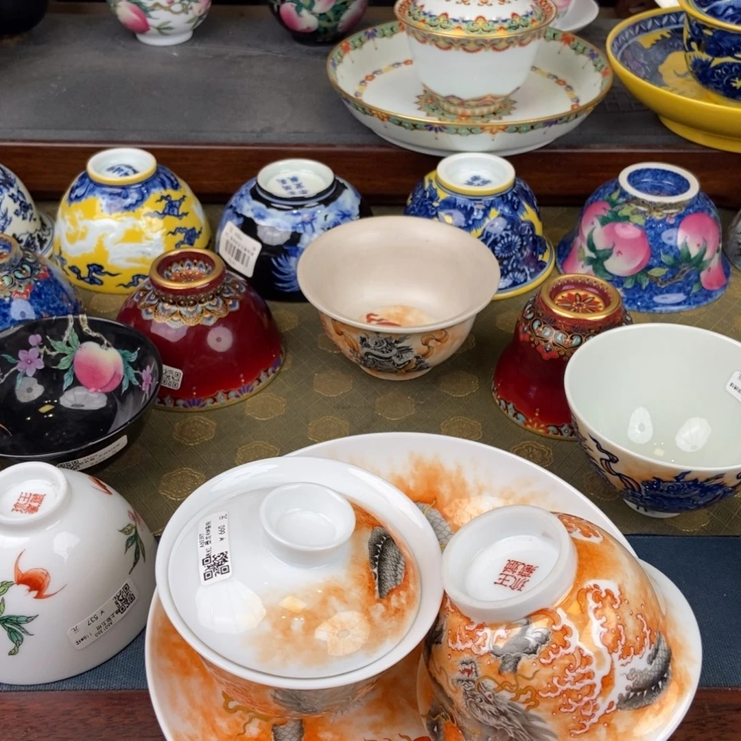 陶瓷艺术家的作品是一