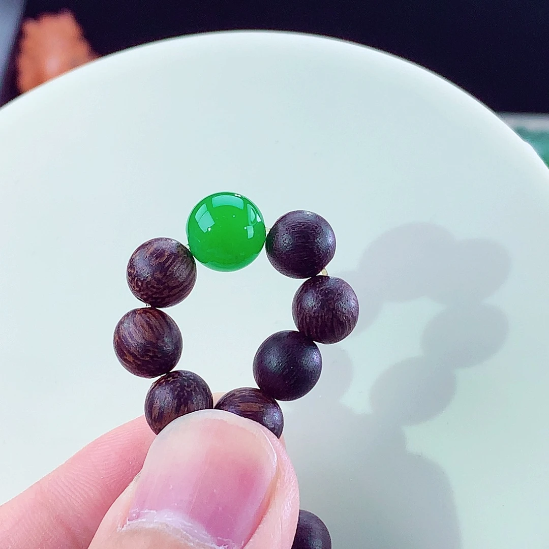 翡翠未镶嵌手链卡9+