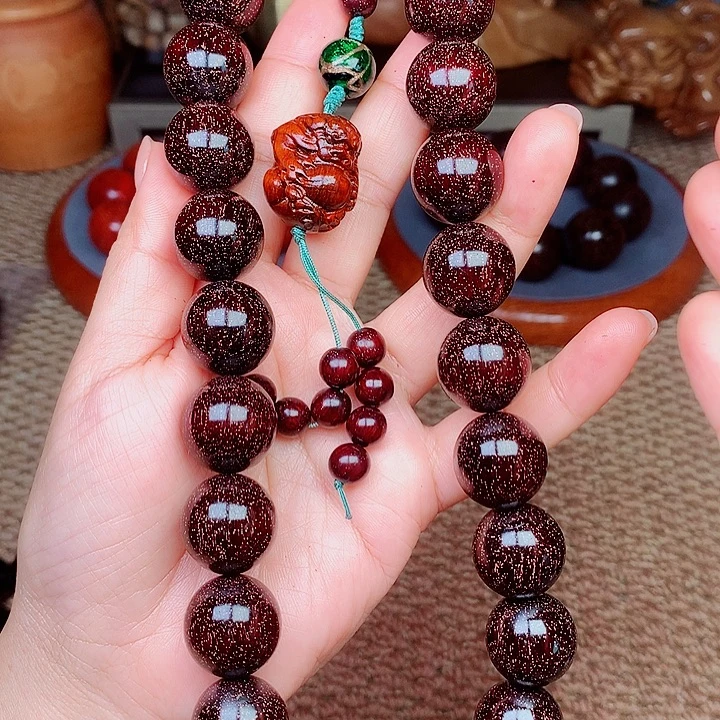 檀香紫檀（小叶紫檀）桃1.8手持