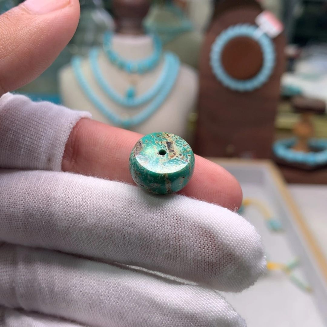 绿松石配饰未镶嵌