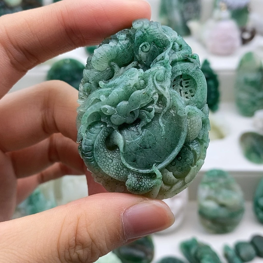 独山玉未镶嵌颈饰