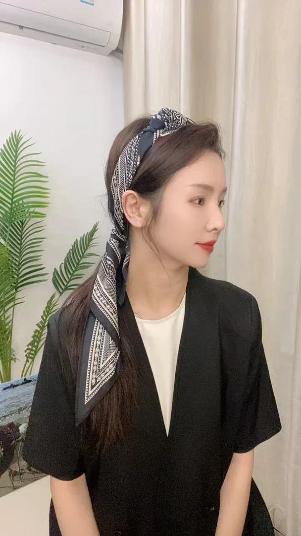 春夏【黑底风情】三角巾斜纹丝巾围巾装饰小领巾女士百搭秋季高级女