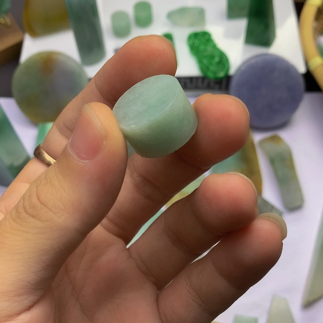 玉***弟翡翠挂件未镶嵌料子