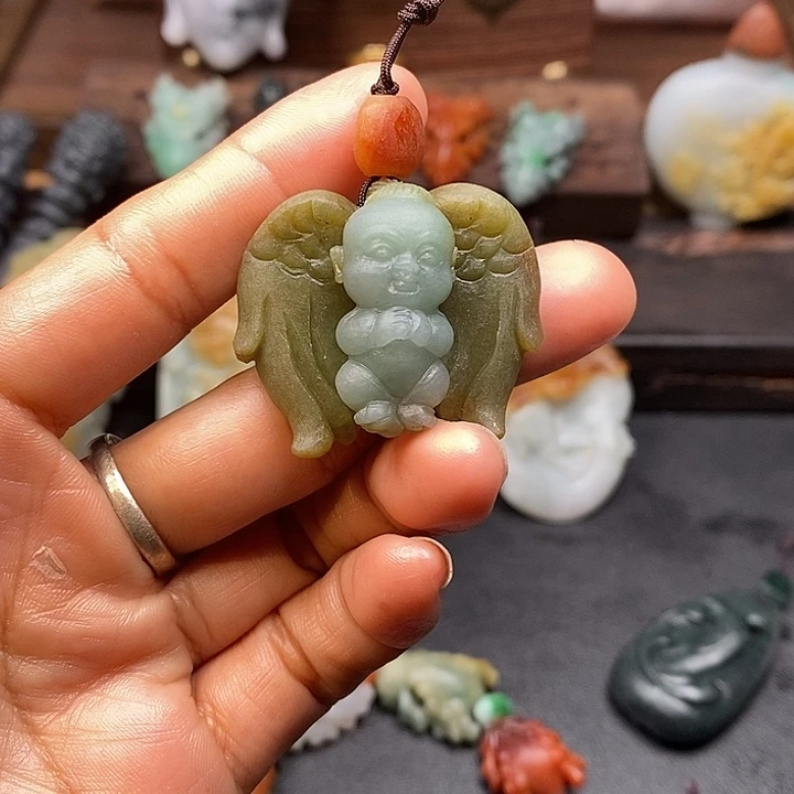 沫***️定制翡翠未镶嵌 毛货抛光