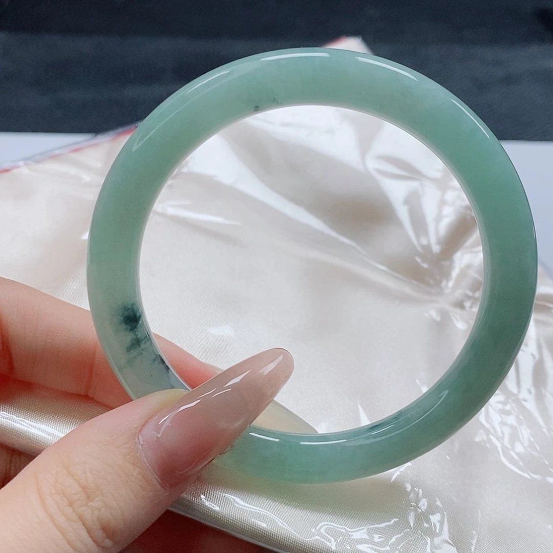 【闪购商品】未镶嵌手镯（圆镯）翡翠444号