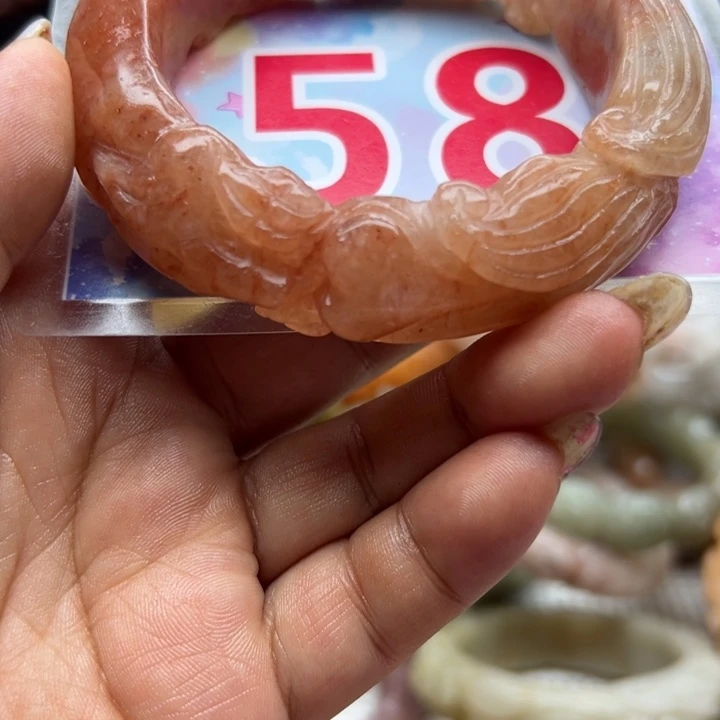 石英岩玉手镯未镶嵌