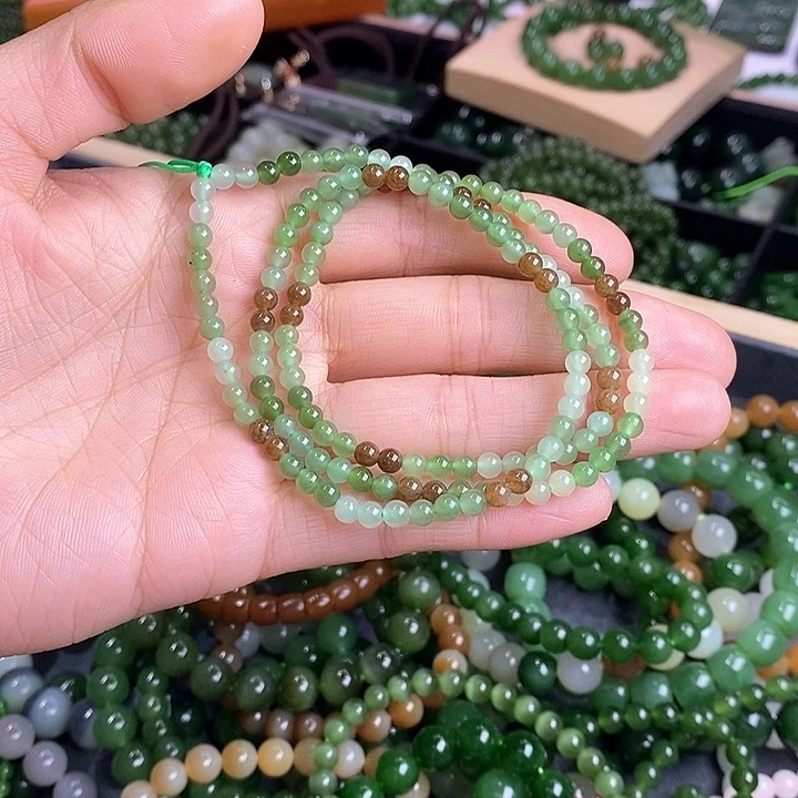 和田玉（碧玉）颈饰未镶嵌