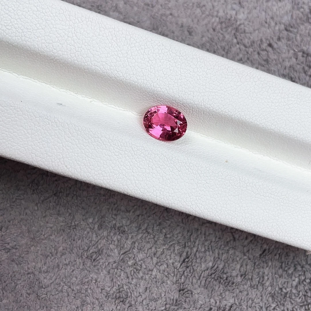 裸石未镶嵌碧玺1.8ct