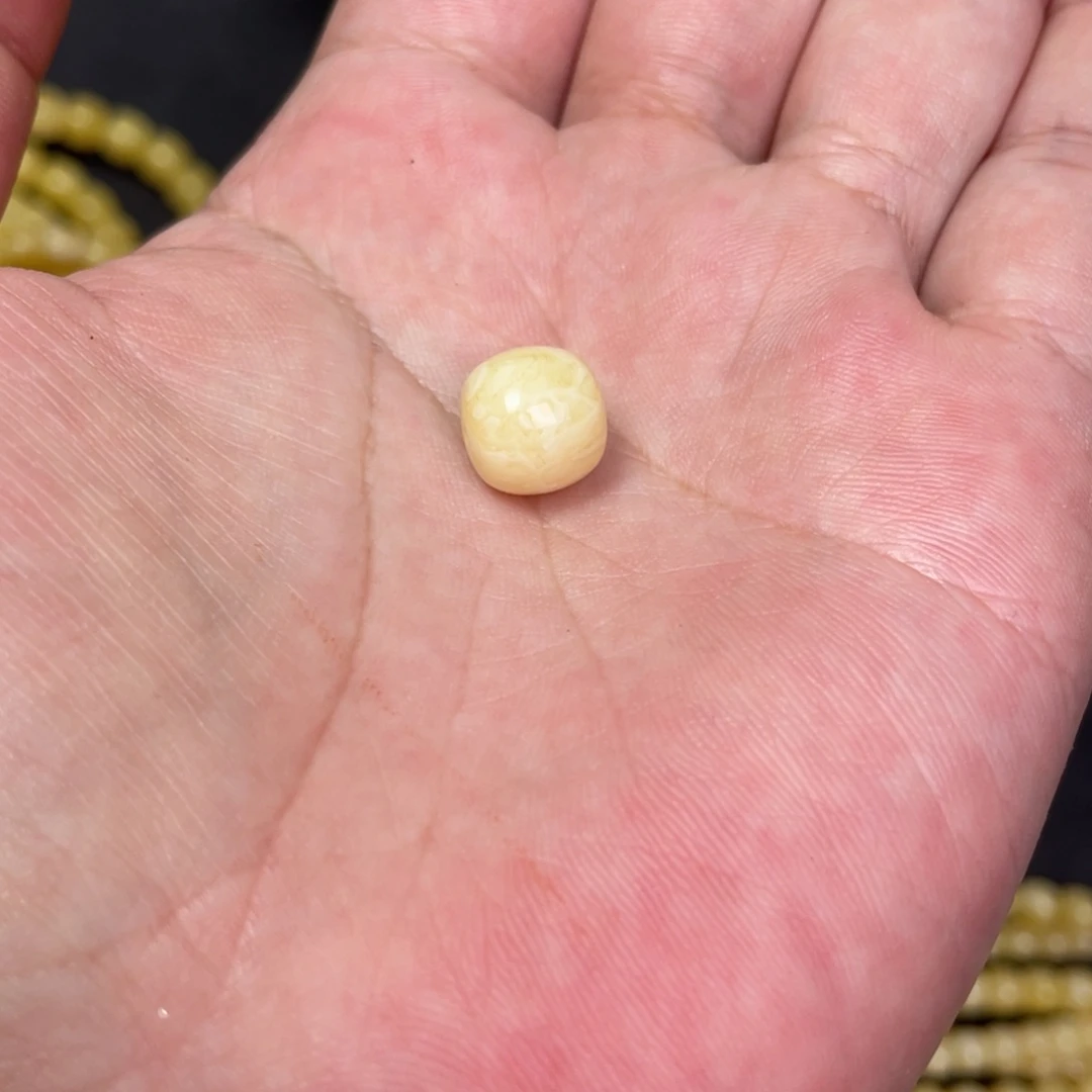 闲***π未镶嵌蜜蜡裸石蜜蜡单珠