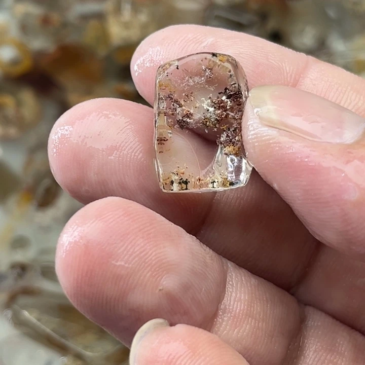 未镶嵌吊坠(赠链)水晶R****服