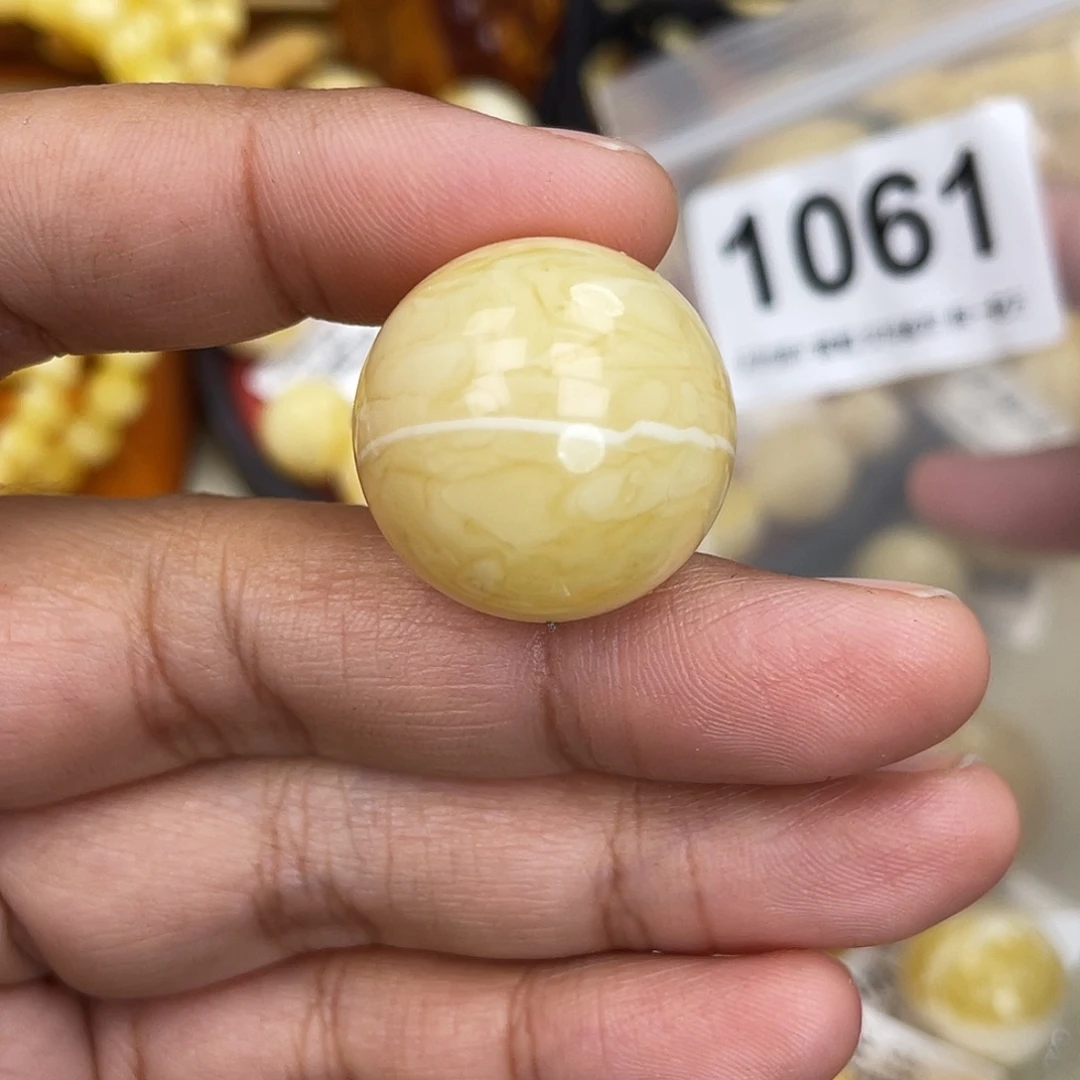 蜜蜡未镶嵌珠宝奇石23.3一线天