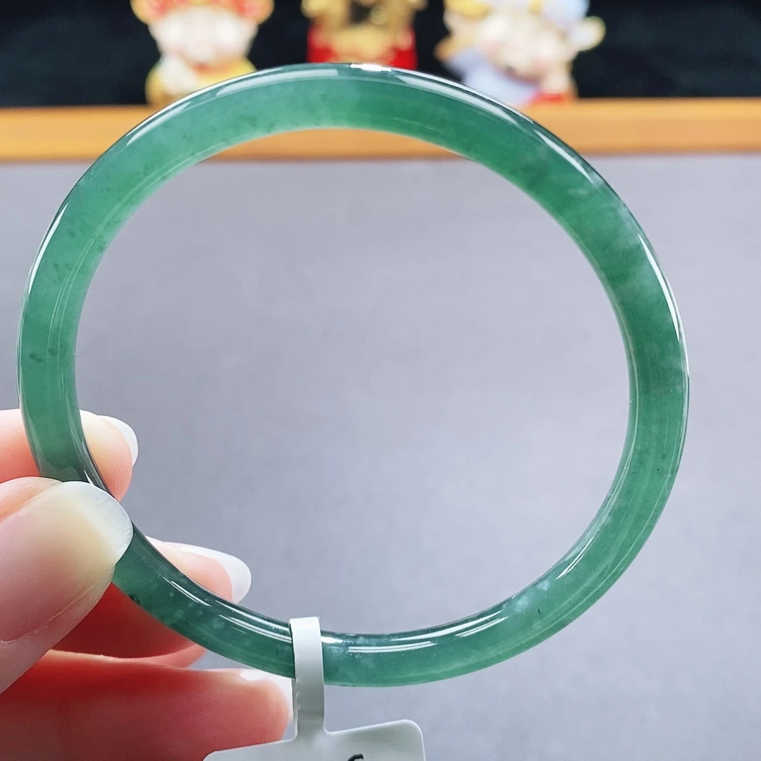 翡翠未镶嵌手镯61