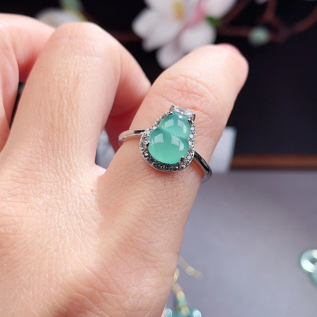 翡翠手镯（圆镯）未镶嵌