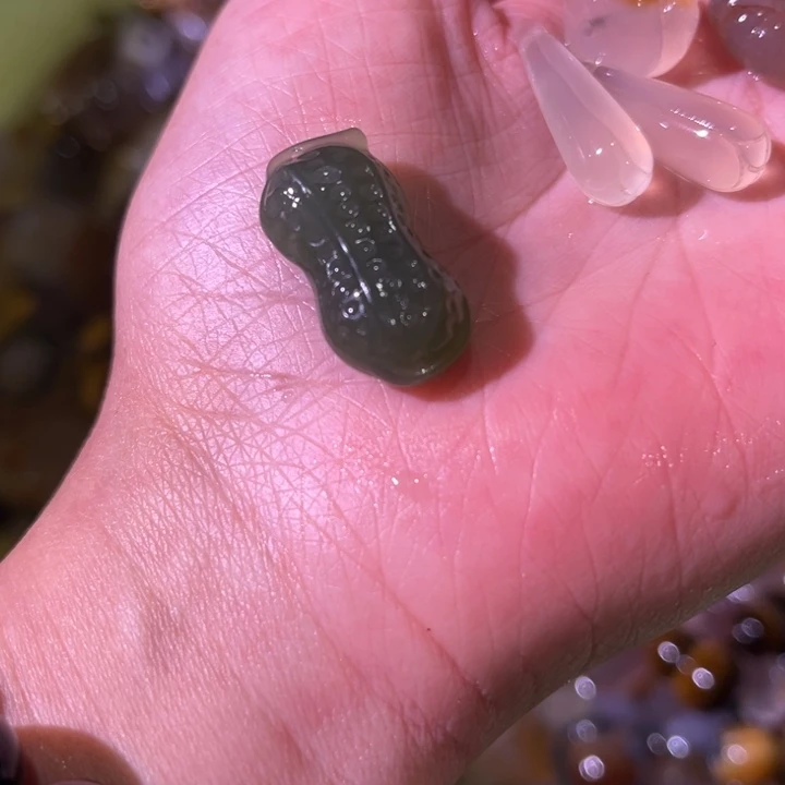 繁***水玛瑙/玉髓未镶嵌珠宝奇石