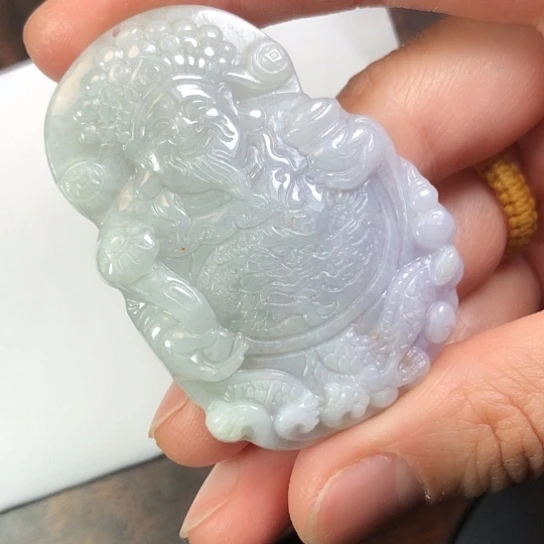 翡翠未镶嵌颈饰缅甸A货，每天下午1点半开播