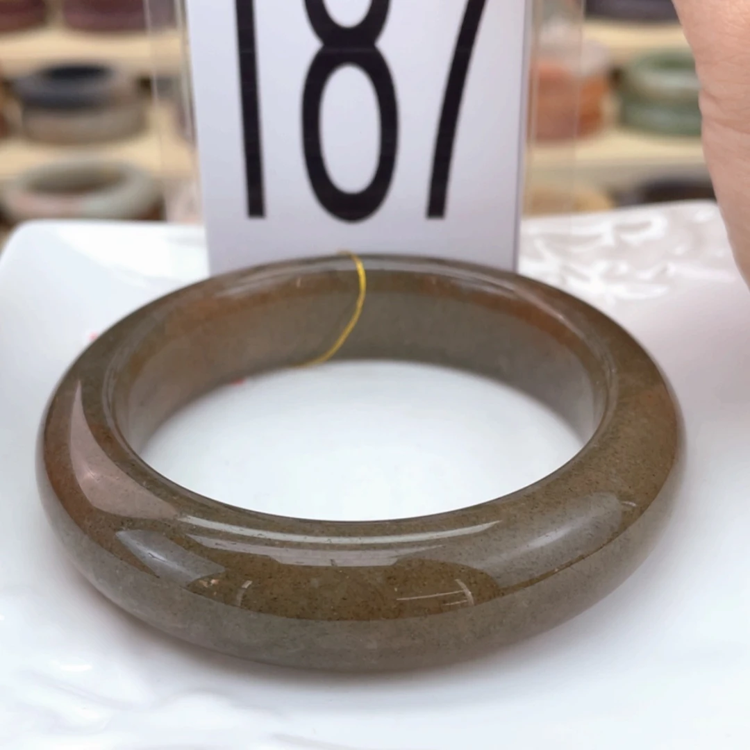 【闪购商品】石英质玉手镯未镶嵌