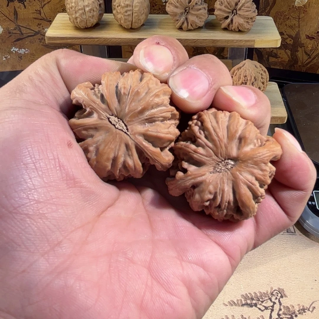 把件文玩核桃?**r