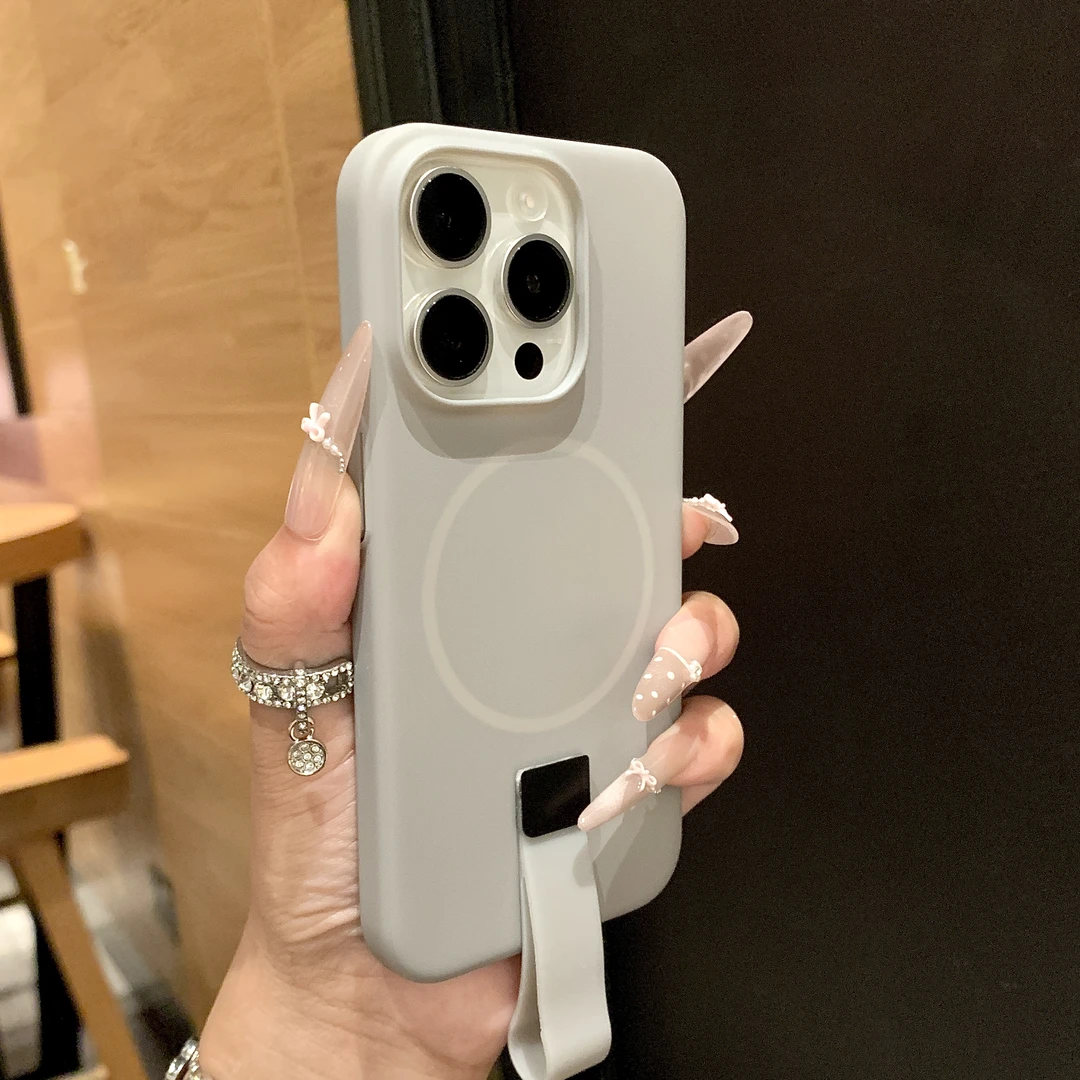 新款纯色肤感挂绳磁吸适用17promax手机壳16/14/13防摔少女创意