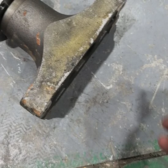 王***冬福田康明斯发动机坐