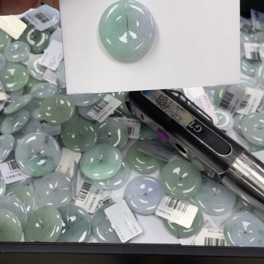 翡翠颈饰未镶嵌平安口