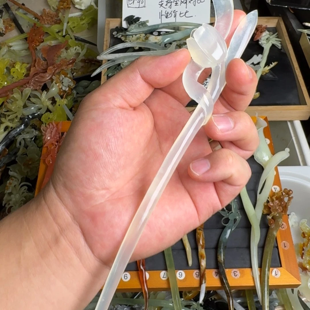 蛇纹石玉未镶嵌发饰
